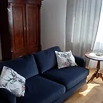 Nad Jeziorem -